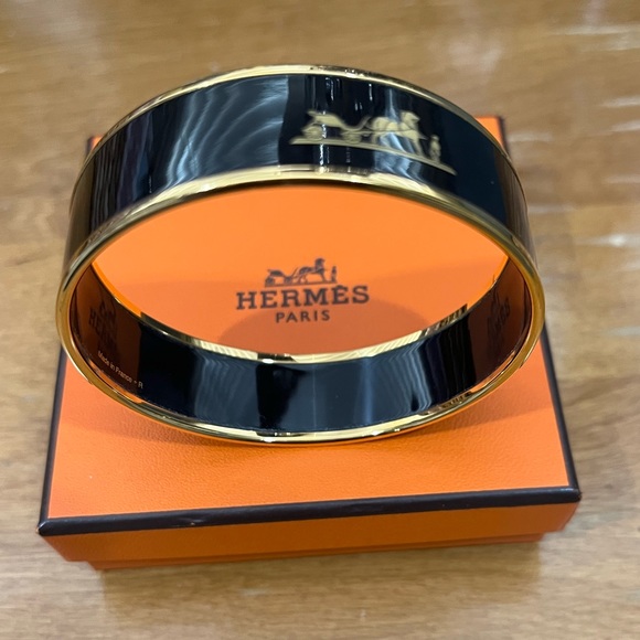 Authentic Hermes good bracelet, worn only a few times. Rare find - Picture 4 of 4